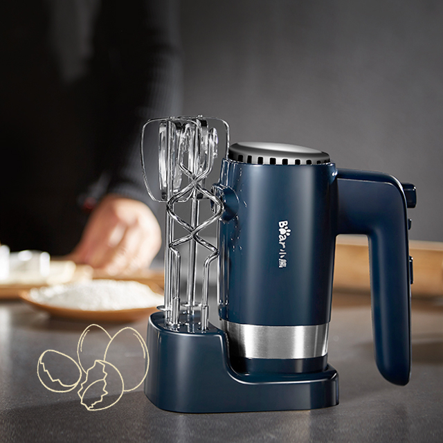 Batteur à main électrique