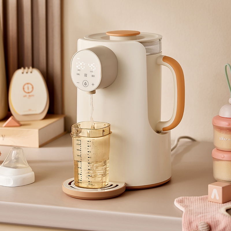 Dispensateur de réchauffeur d'eau instantané pour la formule pour bébé